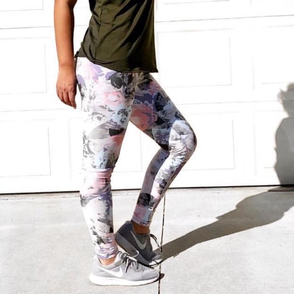 Fabletics Pants - Fabletics full length legging
